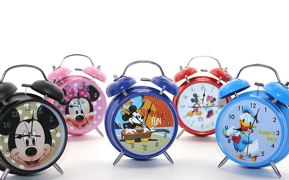 Kuromi, Hello Kitty, Mickey Mouse Masa Üstü Çalar Saat - Resim 3