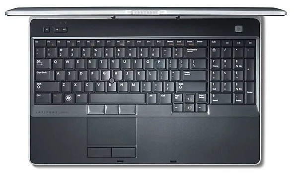 DELL LATITUDE E6530 İntel Core İ7-3.NESİL İşlemci  8GB RAM 128 GB SSD 15.6" Dizüstü Bilgisayar ( OUTLET ) ürün görseli 1