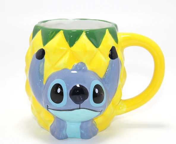 Disney Stitch Ananas Tasarımlı Kabartmalı Kupa Bardak ürün görseli 1