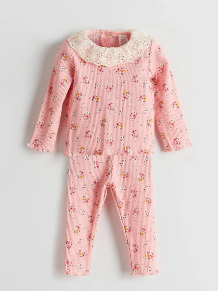 LCW baby PEMBE Bisiklet Yaka Çiçekli Kız Bebek Bluz ve Tayt 2'li ürün görseli 1