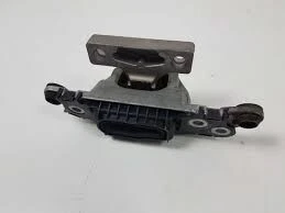Opel / Astra K B14XFT Otomatik Vites Ön Sağ Motor Kulağı ürün görseli 1