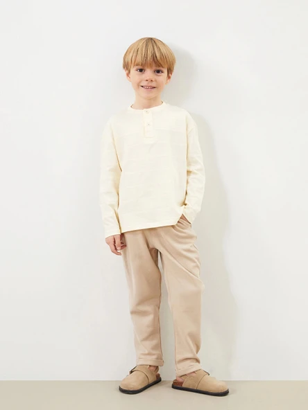 LCW Kids BEJ Bisiklet Yaka Erkek Çocuk Tişört ve Pantolon 2'li ürün görseli 1