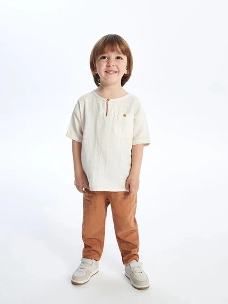 LCW Kids Bej Bisiklet Yaka Kısa Kollu Erkek Bebek Tişört ve Pantolon 2'li Takım ürün görseli 1