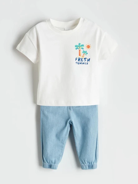 LCW baby Ekru Nakışlı Erkek Bebek Tişört ve Pantolon 2'li ürün görseli 1