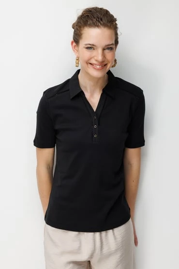 Desen Kadın Polo Yaka İğne İşlemeli Pamuklu Penye T-shirt 26YDSN26802 ürün görseli 1