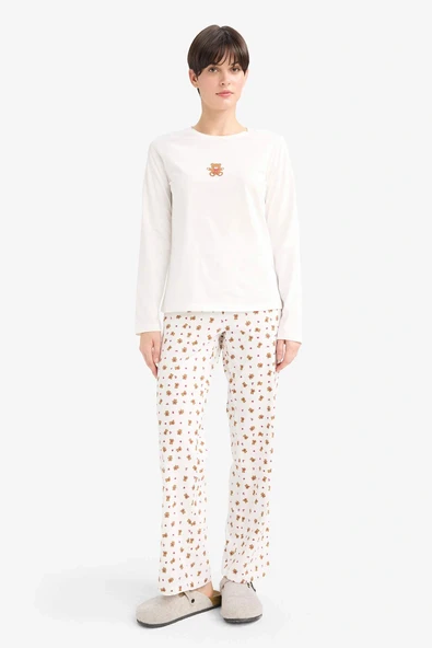 Defacto G3349AXER85 Ekru Pijama Takımı Regular Fit Baskılı Uzun Kollu Üst Desenli Uzun Alt-Fall in Love ürün görseli 1