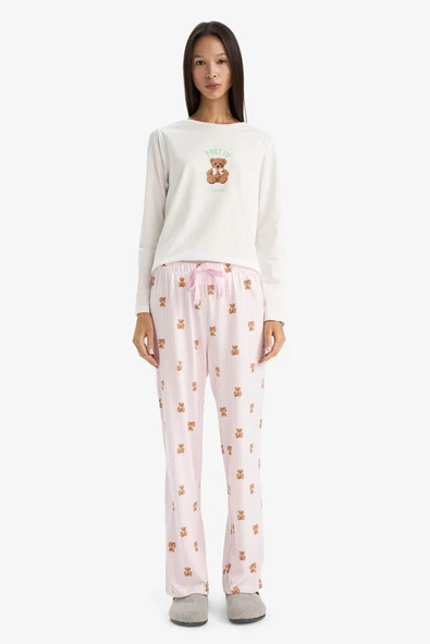 Defacto G3346AXPN648 Pembe Pijama Takımı Regular Fit Ayı Baskılı Uzun Kollu Üst Desenli Uzun Alt-Fall in Love ürün görseli 1
