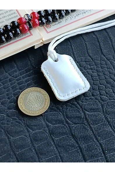 Küçük Dörtgen Cevşen Dualı Kolye Muska Hakiki Deri El Yapımı XS ürün görseli 1