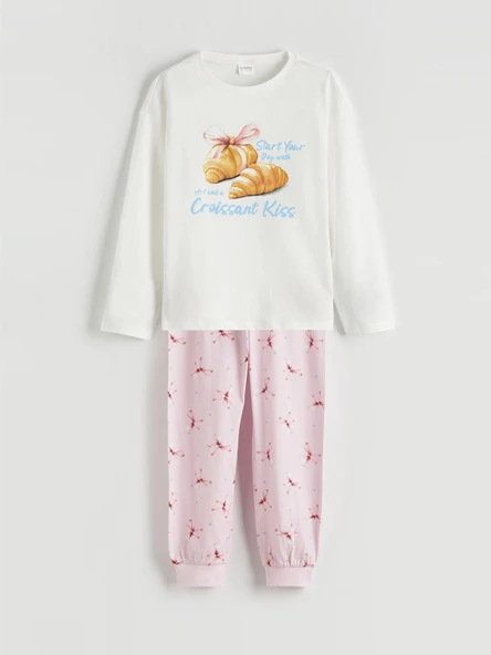 LCW Kids Ekru Bisiklet Yaka Baskılı Kız Çocuk Pijama Takımı ürün görseli 1