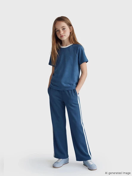 LCW Kids İndigo Bisiklet Yaka Kız Çocuk Tişört ve Eşofman Altı ürün görseli 1