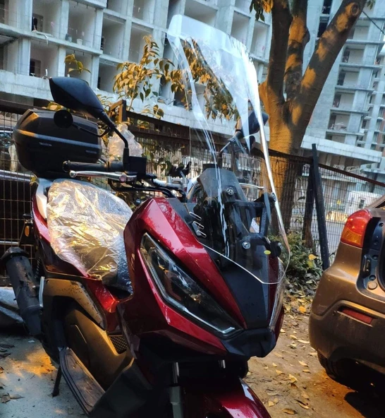 MOTOCAM Kanuni Seha 250 Ön Cam 2022-2026 Model 65cm Şeffaf Renkli 4mm ORTA BOYLU ürün görseli 1