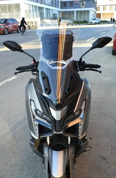 MOTOCAM Voge SR1 Ön Cam 2023-2026 Model 62cm Şeffaf Renkli 4mm ORTA BOYLU ürün görseli 1