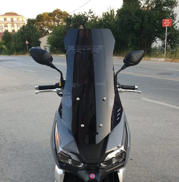 MOTOCAM RKS Freccia Ön Cam 2022-2026 Model 65cm Siyah Renkli 4mm ORTA BOYLU ürün görseli 1
