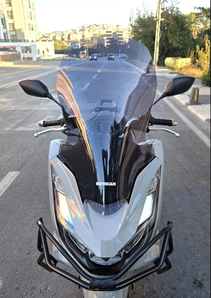 MOTOCAM Honda PCX Ön Cam 2021-2024 Model 65cm Füme Renkli 4mm ürün görseli 1