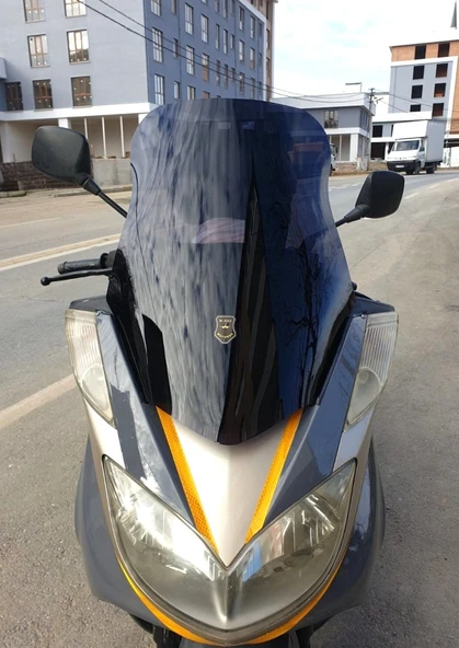 MOTOCAM Yamaha Majesty 400 Ön Cam 2003-2015 Model 68cm Siyah Renkli 4mm ürün görseli 1