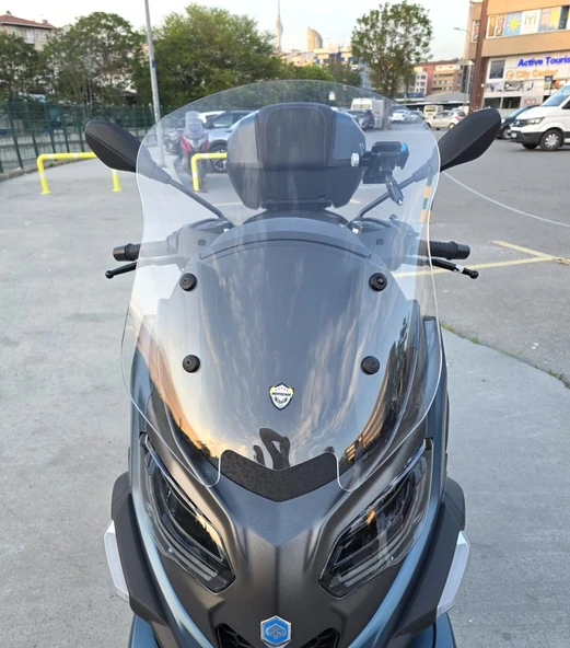 MOTOCAM Piaggio MP3 530 Ön Cam 2023-2026 Model 60cm Şeffaf Renkli 4mm ORTA BOYLU ürün görseli 1