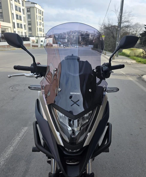 MOTOCAM Honda NC 700 750 X Ön Cam 2021-2024 Model 50cm Füme Renkli 4mm ORTA BOYLU ürün görseli 1