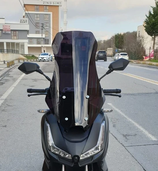 MOTOCAM Salcano Wind 150 Ön Cam 2023-2026 Model 68cm Siyah Renkli 4mm ürün görseli 1