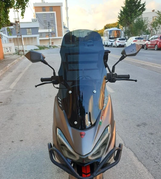 MOTOCAM RKS Newlight 125 Ön Cam 2021-2022 Model 55cm Siyah Renkli 4mm PRO MODELE UYMAZ ürün görseli 1