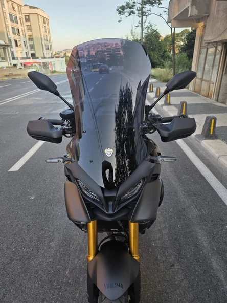 MOTOCAM Yamaha Tracer 900 Ön Cam 2023-2026 Model 61cm Siyah Renkli 4mm ürün görseli 1
