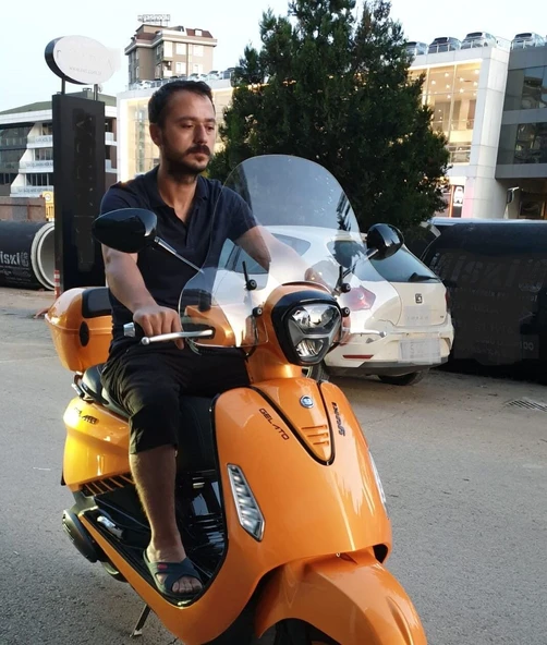 MOTOCAM Yuki Gelato 150 Ön Cam 2023-2026 Model 43cm Şeffaf Renkli 4mm APARATSIZ ürün görseli 1