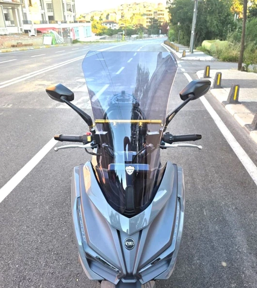 MOTOCAM Sym Cruisym 150 GT Ön Cam 2023-2026 Model 58cm Füme Renkli 4mm ürün görseli 1