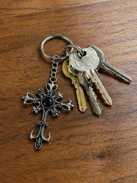 Gotik Siyah Renk Detaylı Metal Anahtarlık Unisex Aksesuar ürün görseli 1