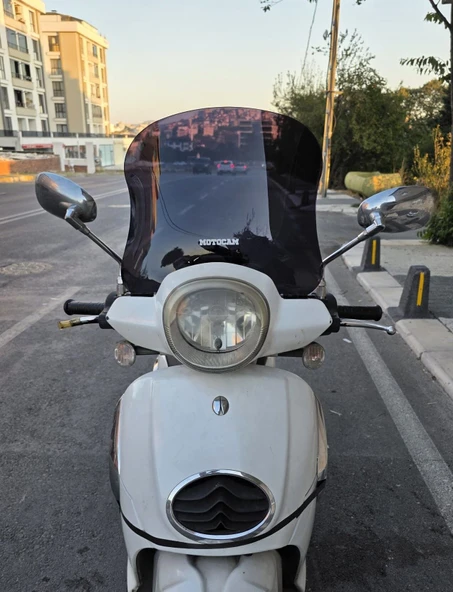 MOTOCAM Aprilia Scarabeo 200 İe Ön Cam 35cm 2008-2015 Model Siyah Renkli 4mm ürün görseli 1