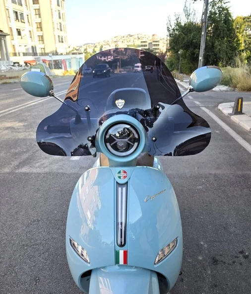 MOTOCAM Arora AR50 Cappucino Ön Cam 2020-2026 Model 39cm Siyah Renkli 4mm APARATSIZ ürün görseli 1