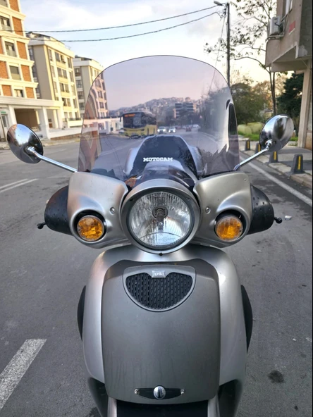 MOTOCAM Aprilia Scarabeo 200 Ön Cam 45cm 2002-2007 Model Füme Renkli 4mm ürün görseli 1