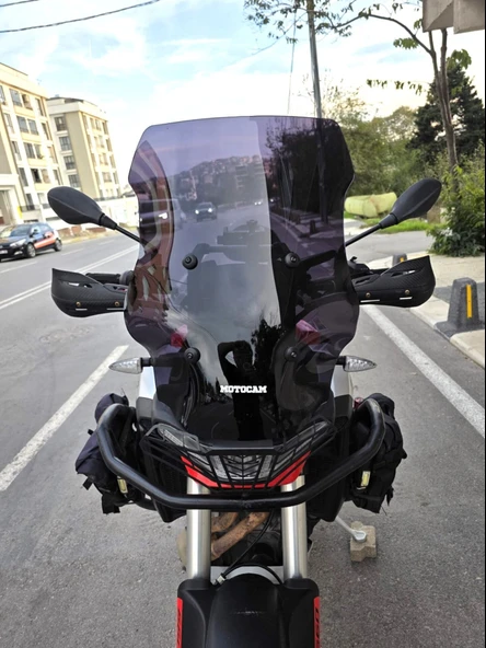 MOTOCAM Aprilia Tuareg 660 Ön Cam 2022-2026 Model 58cm Siyah Renkli 4mm ürün görseli 1