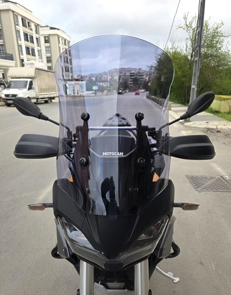 MOTOCAM Moto Guzzi Stelvio Ön Cam 2024-2026 Model 57cm Füme Renkli 4mm ürün görseli 1