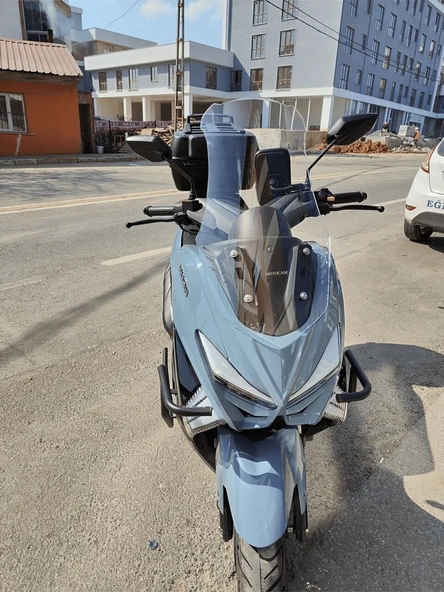 MOTOCAM Küba Chia 125 Ön Cam 2023-2026 Model 75cm Şeffaf Renkli 4mm UZUN ürün görseli 1