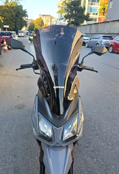 MOTOCAM Altai F2 Max Ön Cam 2024-2026 Model 63cm Siyah Renkli 4mm ürün görseli 1