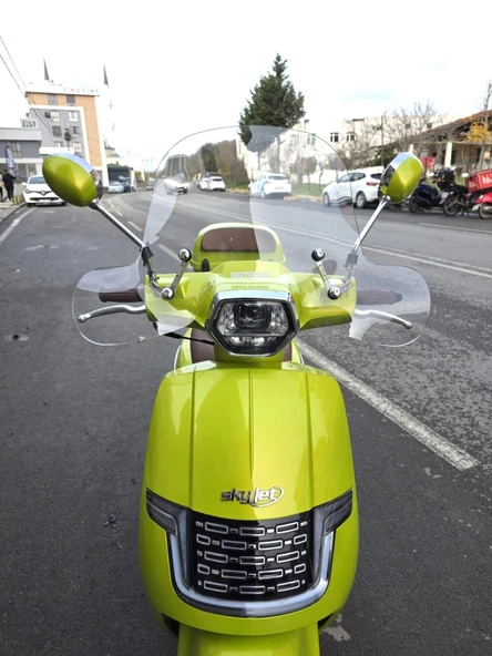 MOTOCAM Küba Ravida 125 Ön Cam 2024-2026 Model 37cm Şeffaf Renkli 4mm Elcikli APARATSIZ ürün görseli 1