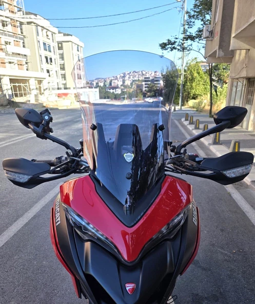 MOTOCAM Ducati Multistrada V2 Ön Cam 2022-2026 Model 60cm Füme Renkli 4mm ürün görseli 1