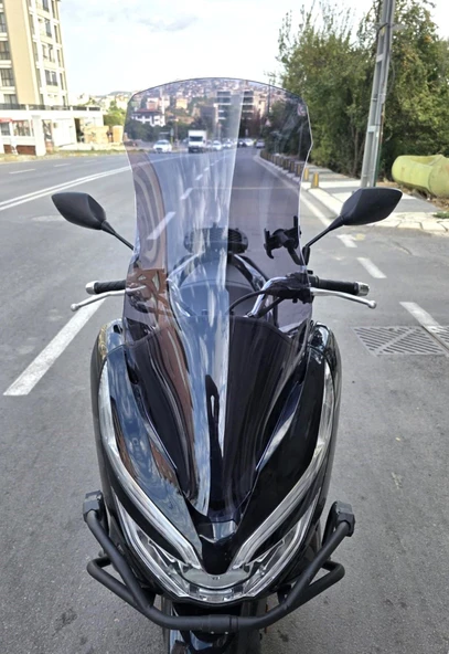 MOTOCAM Honda PCX Ön Cam 2018-2020 Model 83cm Füme Renkli 4mm UZUN ürün görseli 1