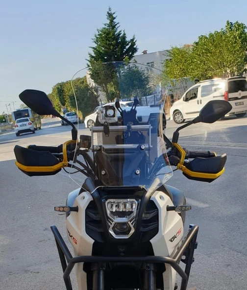MOTOCAM QJ SVT 650 X Ön Cam 2023-2026 Model 50cm Şeffaf Renkli 4mm UZUN ürün görseli 1