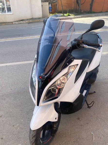 MOTOCAM Kymco Downtown 300i Ön Cam 2009-2017 Model 67cm Füme Renkli 4mm ürün görseli 1