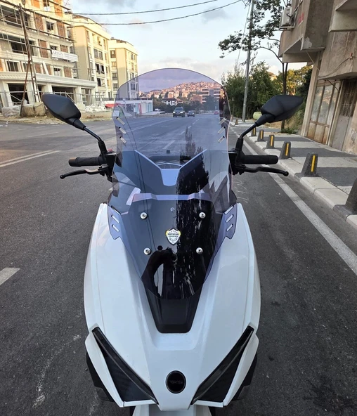 MOTOCAM RKS Vieste 249 Ön Cam 2022-2026 Model 55cm Füme Renkli 4mm KISA ürün görseli 1