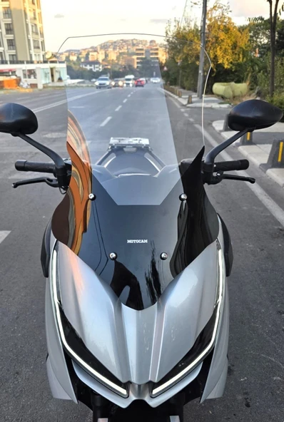 MOTOCAM RKS RZ 250 S Ön Cam 2022-2026 Model 68cm Şeffaf Renkli 4mm UZUN ürün görseli 1