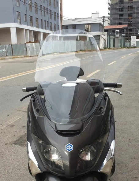 MOTOCAM Piaggio X Evo 400 Ön Cam 2008-2016 Model 58cm Şeffaf Renkli 4mm ORİJİNAL BOYLU ürün görseli 1