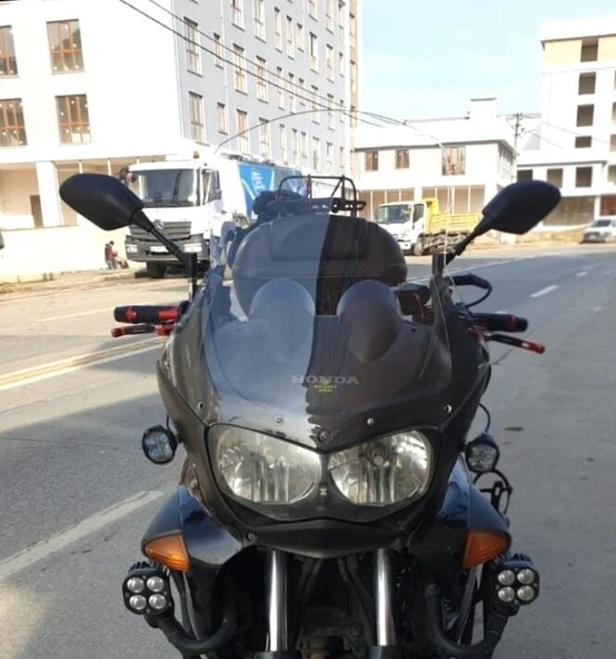 MOTOCAM Honda Varadero Ön Cam 1999-2003 Model 54cm Şeffaf Renkli 4mm ürün görseli 1