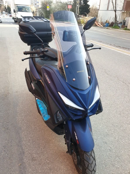 MOTOCAM Arora Max T Ön Cam 2022-2026 Model 75cm Füme Renkli 4mm UZUN ürün görseli 1