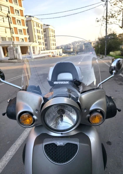 MOTOCAM Aprilia Scarabeo 200 Ön Cam 45cm 2002-2007 Model Şeffaf Renkli 4mm ürün görseli 1