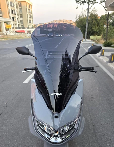 MOTOCAM Motolüx MCX 125 Ön Cam 2024-2026 Model 68cm Siyah Renkli 4mm ürün görseli 1