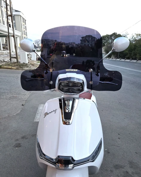 MOTOCAM Küba Bannry Ön Cam 2024-2026 Model 39cm Siyah Renkli 4mm Elcikli APARATSIZ ürün görseli 1