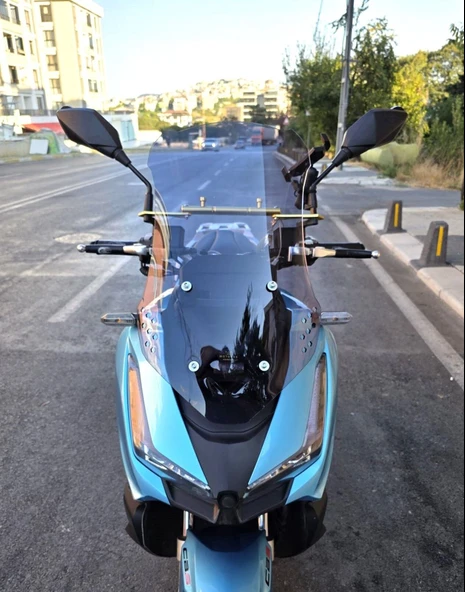 MOTOCAM Arora Beatrix 150 Ön Cam 2023-2026 Model 55cm Füme Renkli 4mm KISA ürün görseli 1