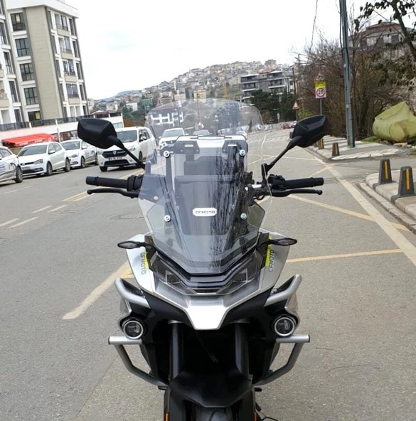 MOTOCAM CF Moto 800 MT Ön Cam 2019-2026 Model 57cm Şeffaf Renkli 4mm ürün görseli 1
