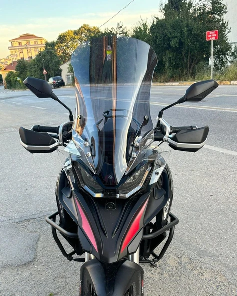 MOTOCAM RKS SRT 800 SX Ön Cam 2023-2026 Model 61cm Füme Renkli 4mm ürün görseli 1